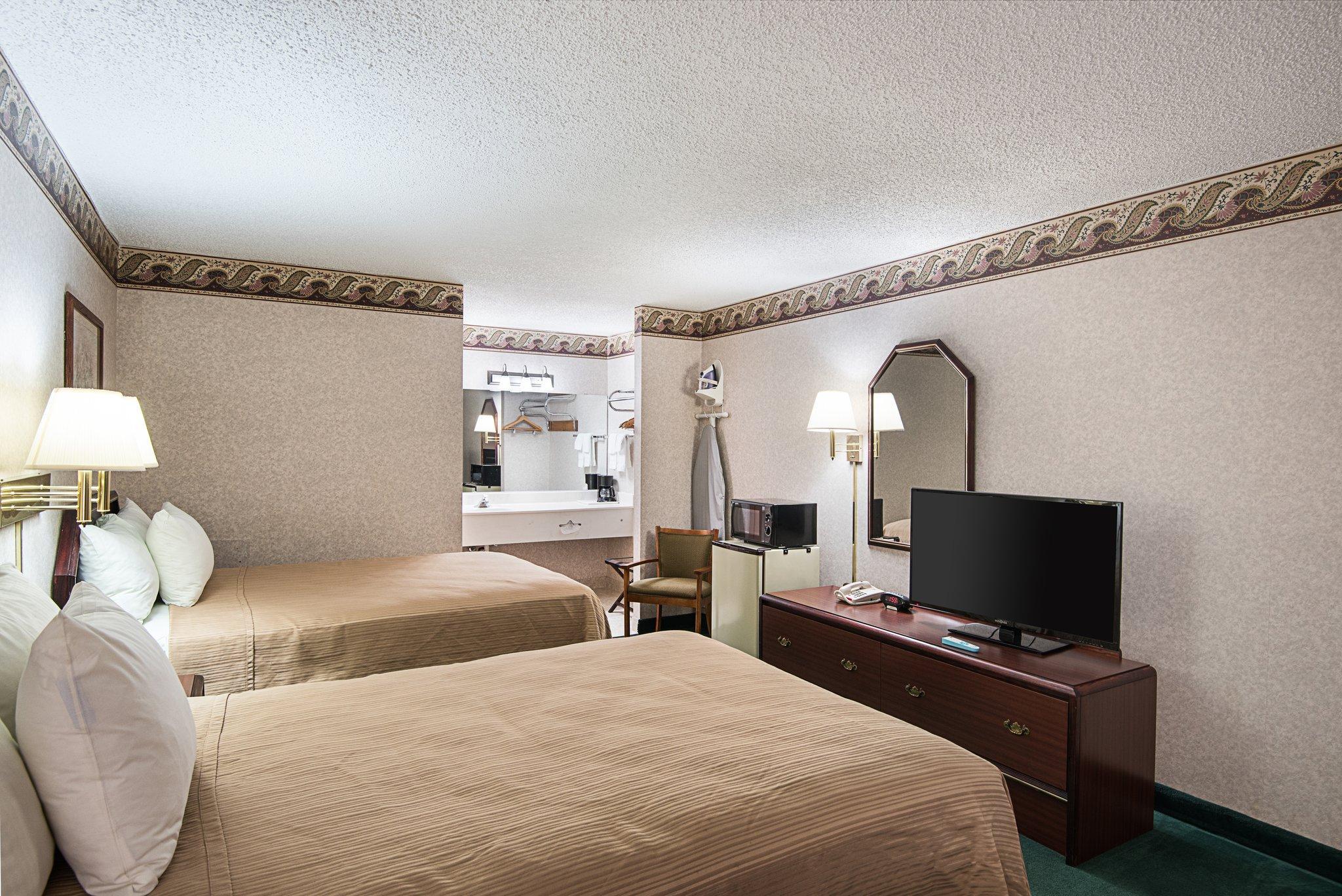Econo Lodge Lynchburg Exterior photo
