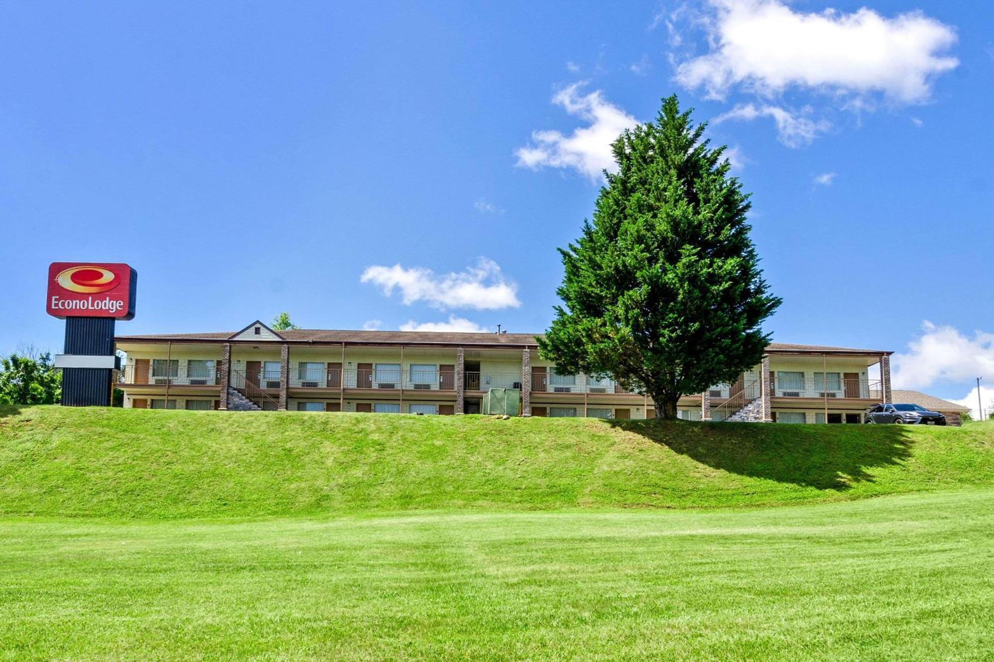Econo Lodge Lynchburg Exterior photo