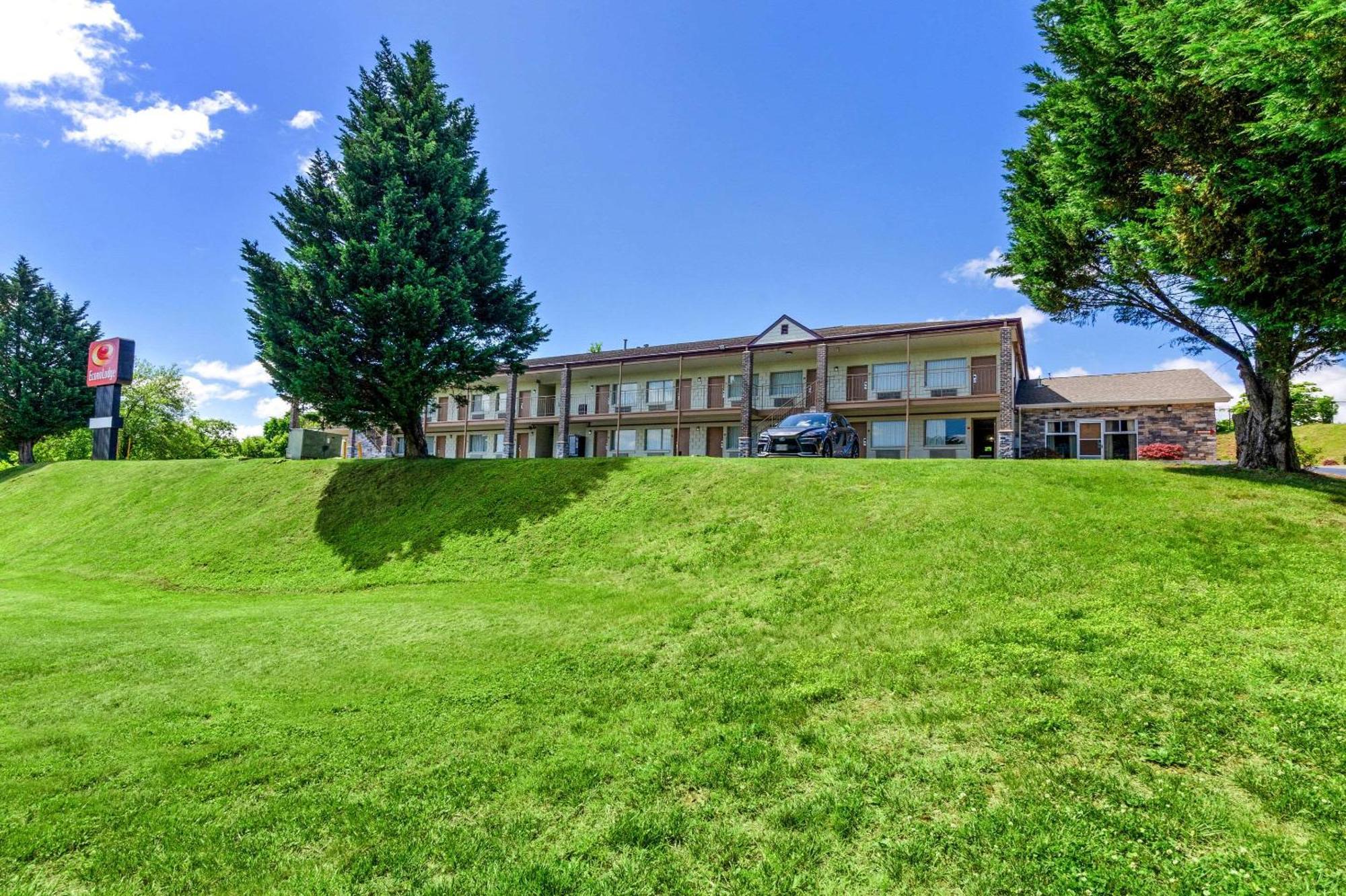 Econo Lodge Lynchburg Exterior photo